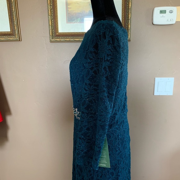 JCPENNEY Beautiful DK  Emerald Sparkly Dress SZ 16 - Picture 4 of 4
